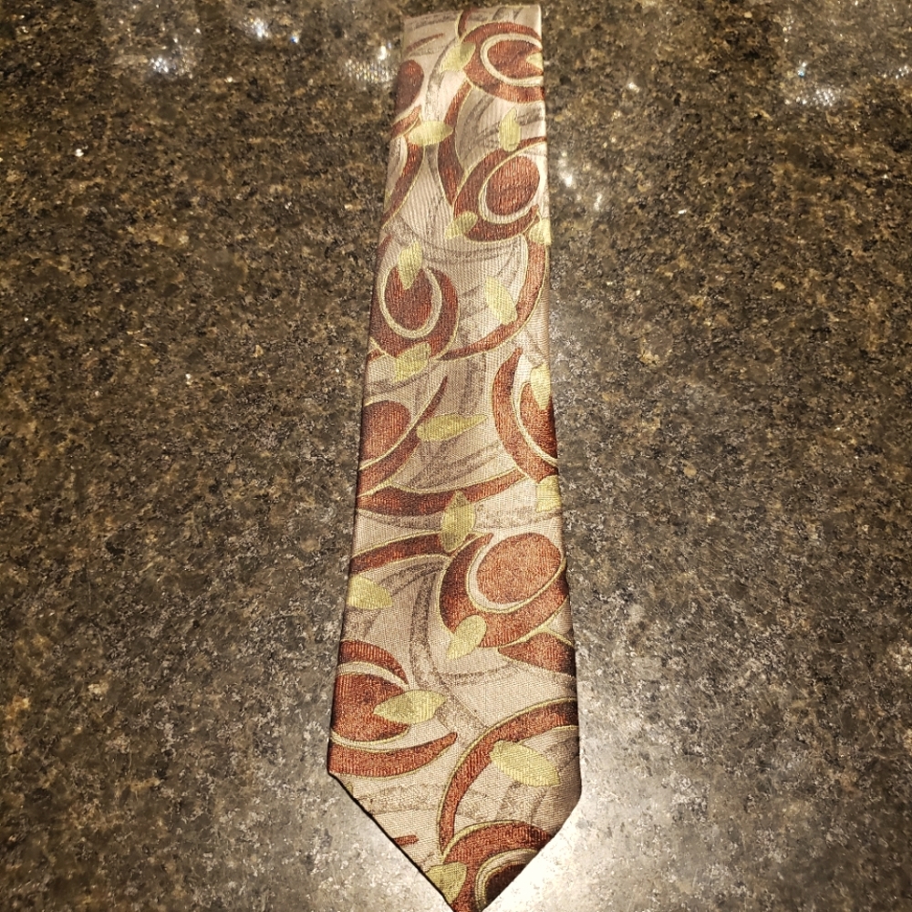 Leo Chevalier men's tie.